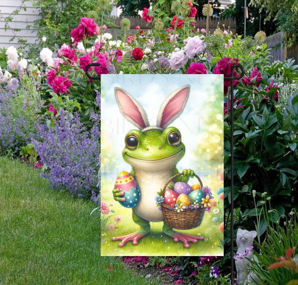 This adorable Easter Frog Garden Flag will be perfect to welcome your Easter guests