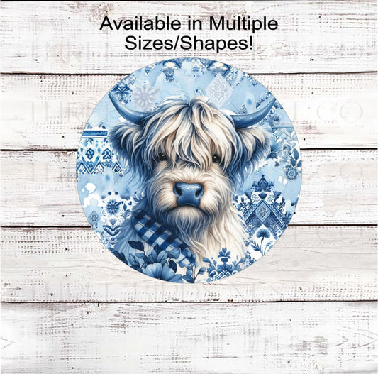 Highland Cow Wreath Sign, Rustic Farmhouse, Blue and White Chinoiserie